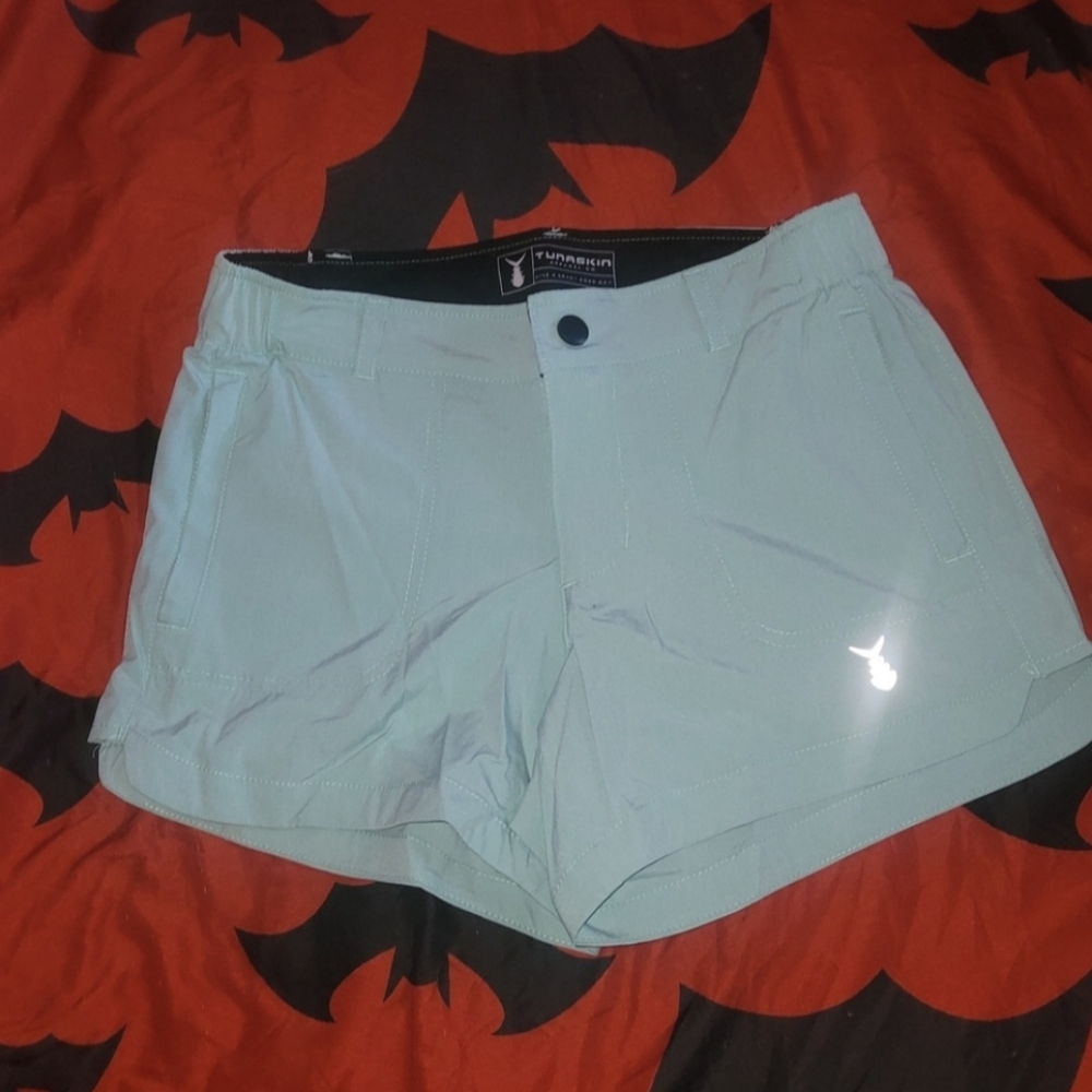 Tunaskin Women's Light Blue Shorts